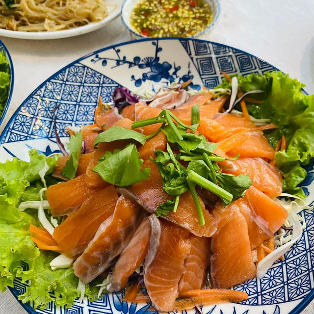 เพลิน Cafe & Restaurant