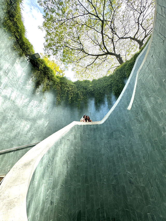 🇸🇬 Exploring the Garden City: A Visit to Fort Canning Park, Singapore