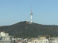 서울의 남산뷰를 하루종일 즐길 수 있는 노보텔 스위트 엠버서드 호텔