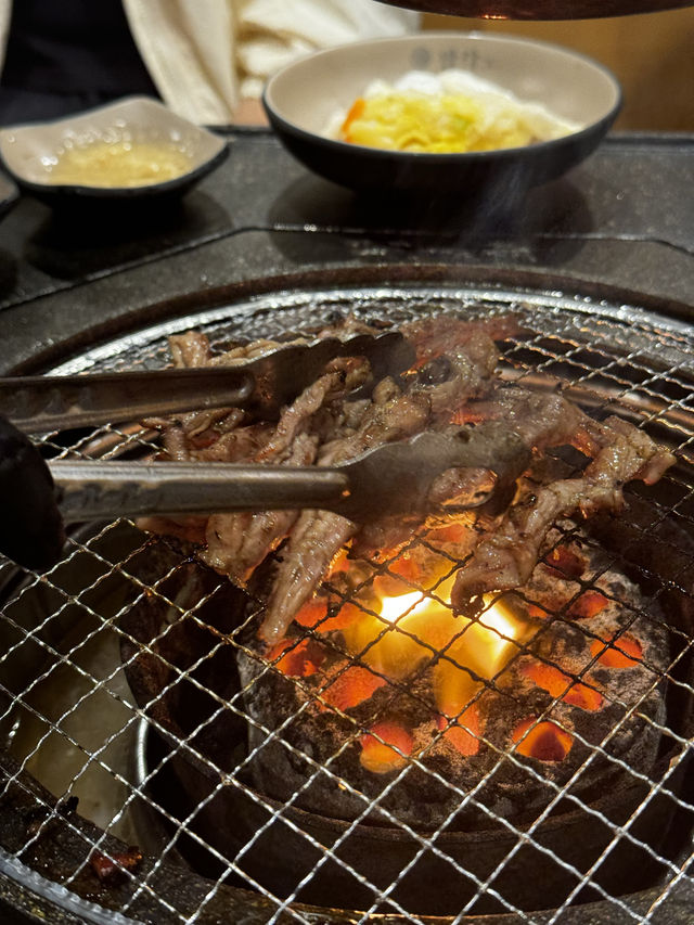 이색적인 볶음밥과 닭구이가 맛있는 곳, 팔각도 광주 진월점