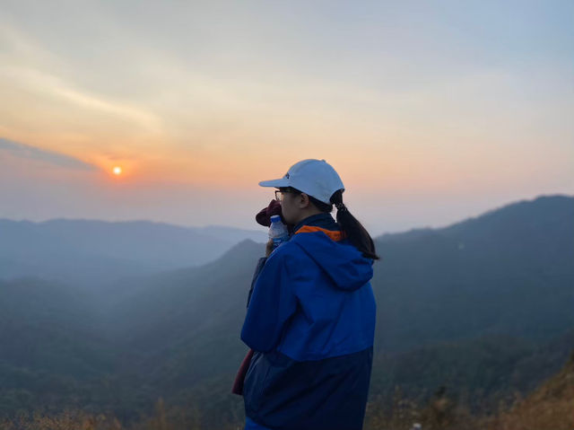 ทุ่งหญ้าสีทอง อุทยาแห่งชาติขุนแจ🏔️🍃