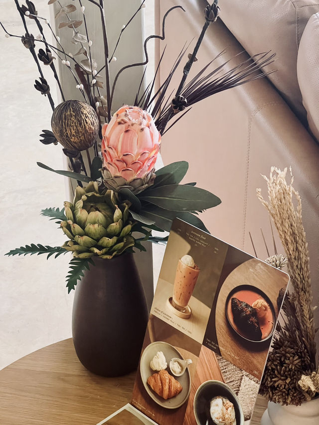 Coastly Cottage คาเฟ่สไตล์บาหลีที่แก่งกระจาน 🏝️