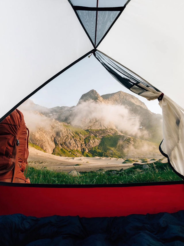 Camping in Lofoten: A Nordic Adventure Like No Other