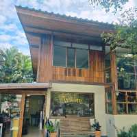 ไม่พิเศษ แต่พิเศษ:คาเฟ่ลับที่เขาใหญ่ต้องห้ามพลาด!