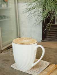 ☕️ 存憶 Cafe Bar：レトロな空間で楽しむ特別な一杯 🕰️