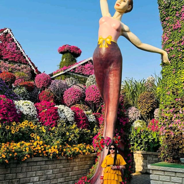 🌸 A Blooming Paradise: Dubai Miracle Garden 🌸