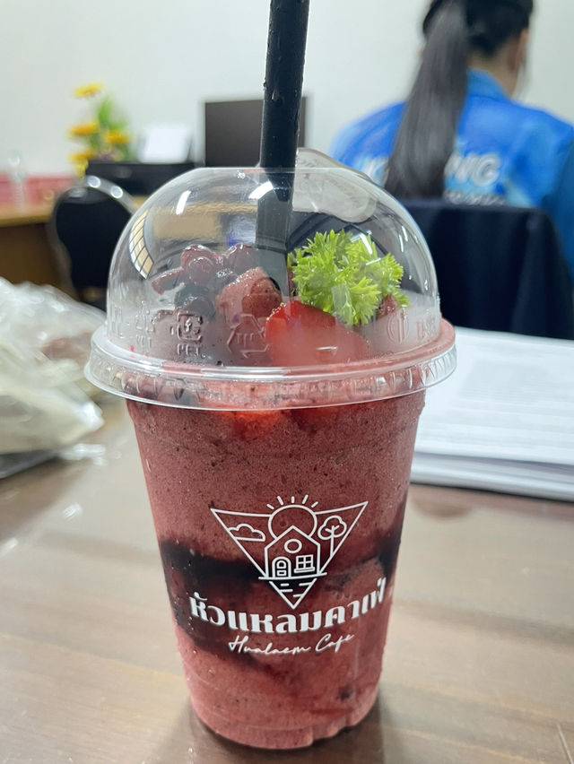 หัวแหลมคาเฟ่