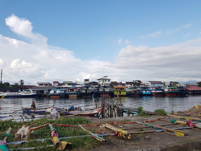 Want travel cheap? Go to Padang Indonesia