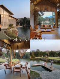 Serene House คาเฟ่บางแสนวิวทะเลสาบ