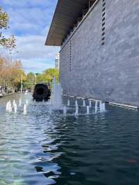 🇦🇺 Lost in a Kaleidoscope: A Journey Through the NGV