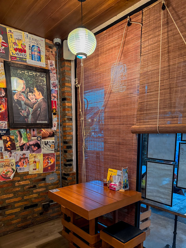 ร้านอาหารญี่ปุ่นสไตล์อิซากายะ ย่านเขาหลัก 