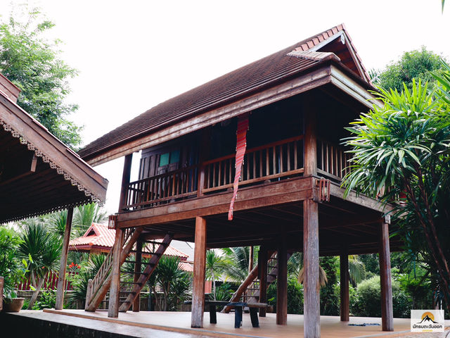 อนุสรณ์สถานบ้านเกิด หลวงปู่มั่น ภูริทัตโต 