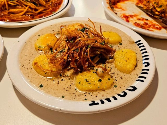 A nice Italian fare with the best Gnocchi in town, Whuchu 