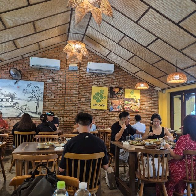 다낭 시내 반쎄오 맛집 '벱꾸온 다낭'