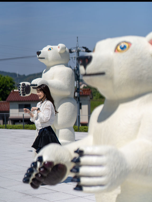 クマ🐻🐻‍❄️を見せると割引に!!『富山県美術館』