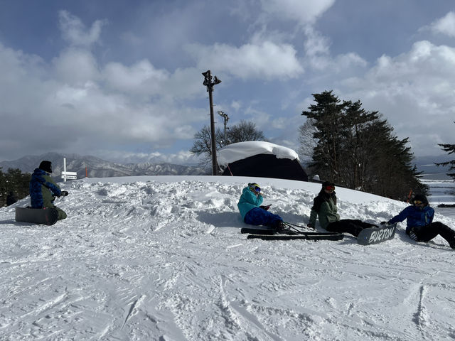 หนีร้อนไปเล่นสโนบอร์ดที่ Inwashiro Snow Paradise