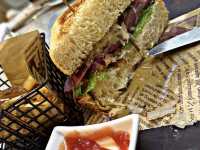 GOOD PLACE AND DELICIOUS FOOD
