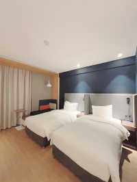 แนะนำที่พัก Holiday Inn Express ที่จิ่วจ้ายโกว
