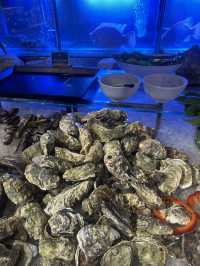 最新！ベトナム🇻🇳ニャチャンで気軽に食べれるシーフードビッフェ