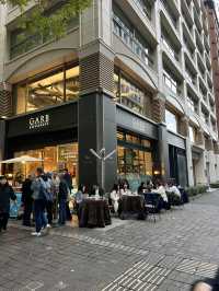 🌿 Marunouchi Street Park – 도심 속 여유, 도쿄에서 가장 세련된 쉼표