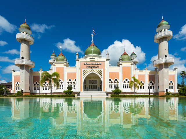 🌴🕌 PATTANI WEEKEND ESCAPE: Southern Culture & Secluded Shores! 