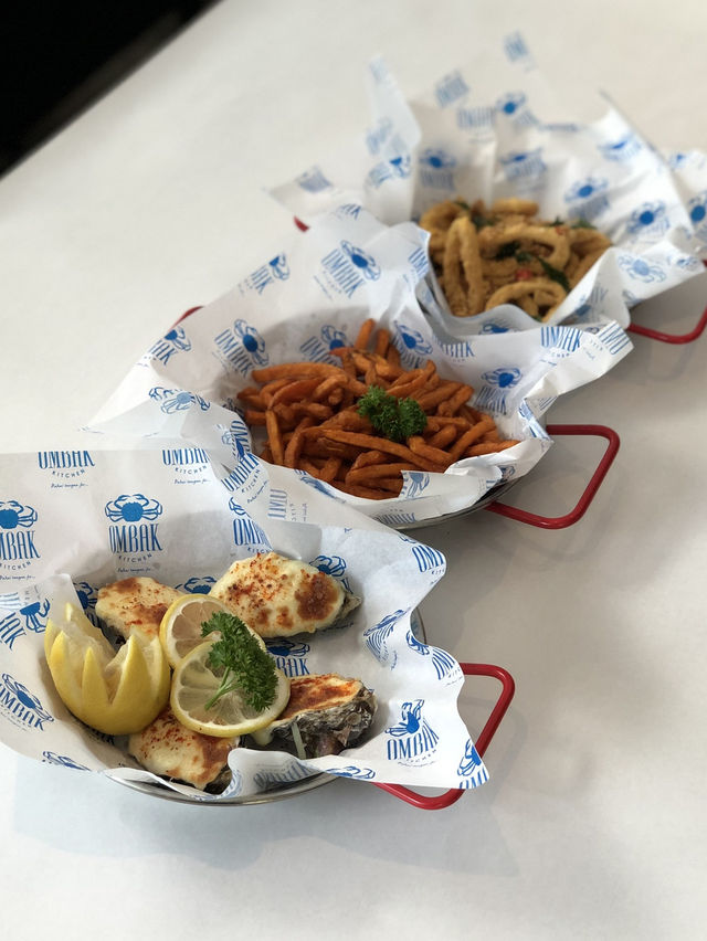 Ombak Kitchen, Bukit Jelutong — Seafood Feast & Event-Friendly Space