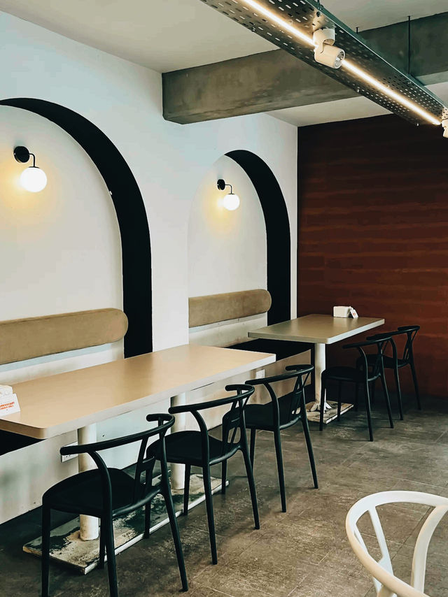 Common Space Coffee & Bar