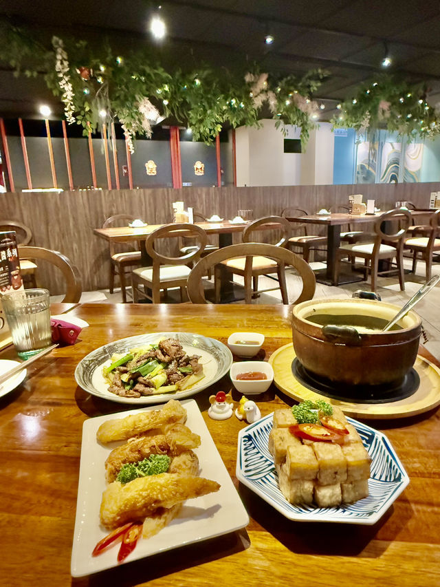 高雄大立百貨A館8樓（十二月）粥品.茶飲.私房菜.豐富食材.正宗的美味.值得推薦大家