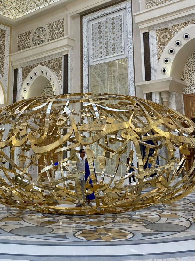 A Day in Abu Dhabi – Palaces, Panoramas & Pure Grandeur