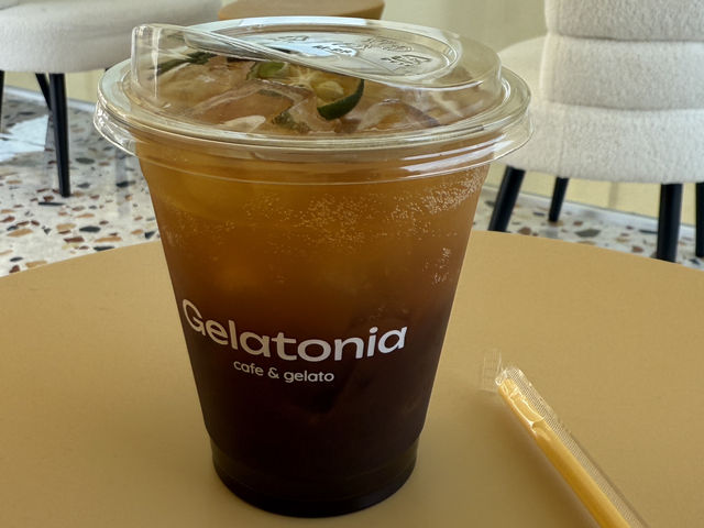 Gelatonia คาเฟ่ไอศครีมสุดcute