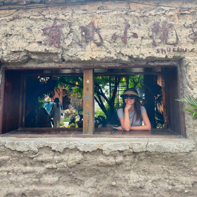 Charming Strolls and Hidden Gems: A Fun Day at Xizhou Ancient Town