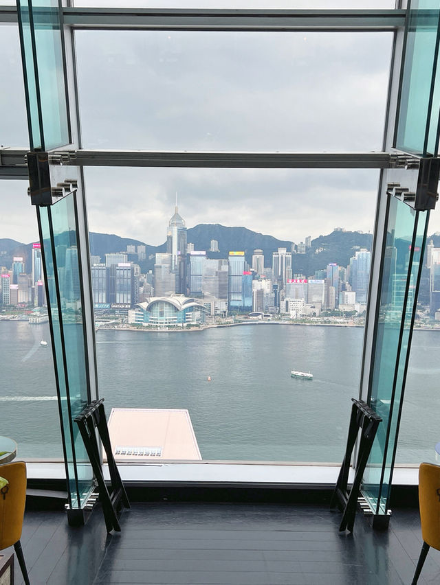 尖沙咀浪漫維港海景空中餐廳