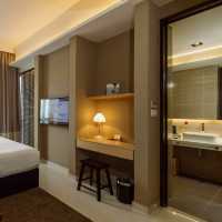 Urban Sophistication with a Tranquil Twist