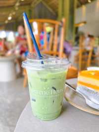 Cafe ที่บางแสน ฟีลเขาใหญ่ Serene House Cafe 🏡
