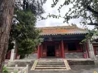 Soulful Beihai Park.