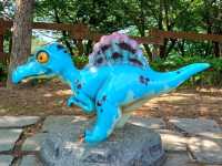 공룡 앞 포토존에서 인생샷 찰칵📸🦕