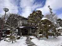 兔兔開運神社登場！函館湯倉神社超萌守護靈現身，療癒系參拜讓你幸福滿載🐰⛩️♨️