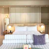 モダンとリラックスが調和するリゾートステイ – The Standard, Hua Hin