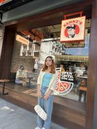 Kenny's BKK - Ari