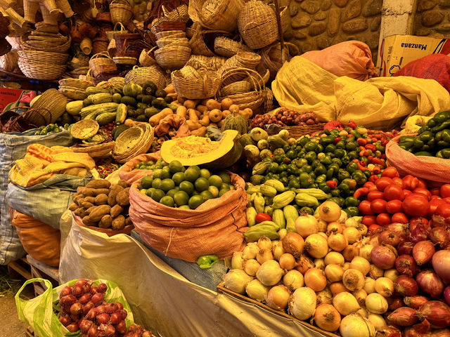 【Mercado Central｜スクレの“食と生活”が詰まった市場】