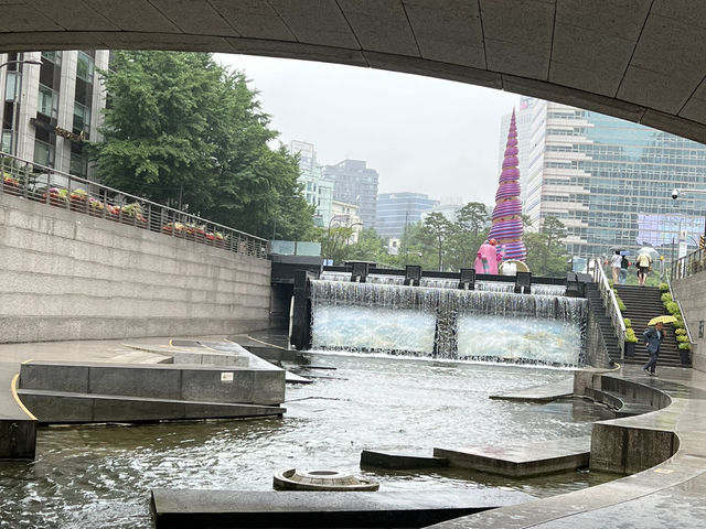 청계천의 물길을 따라
