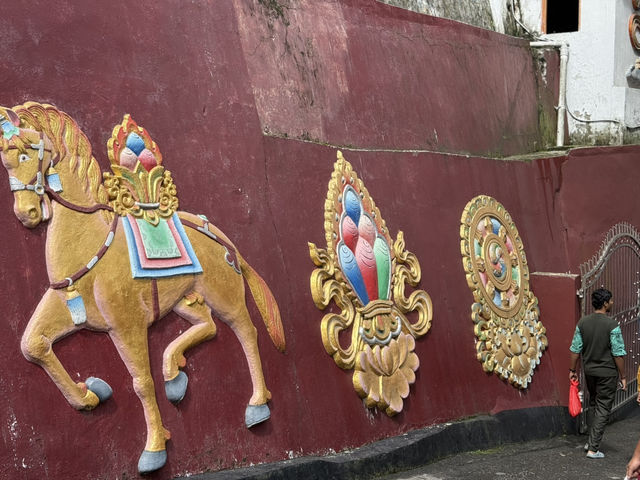 【インド・ダージリン Dali Monastery】圧巻のチベット仏教建築と出会う