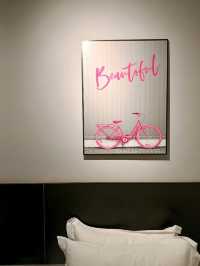 Teedo Hotel - a new black and pink rest nest in KL. 