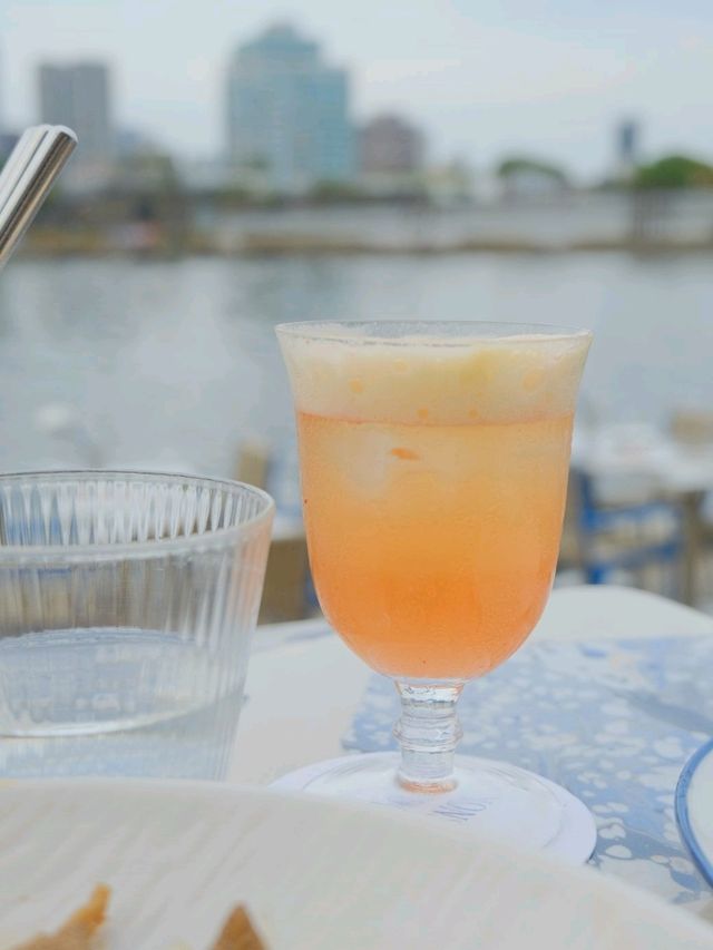 高雄最浪漫的港邊饗宴！台式熱炒餐酒館