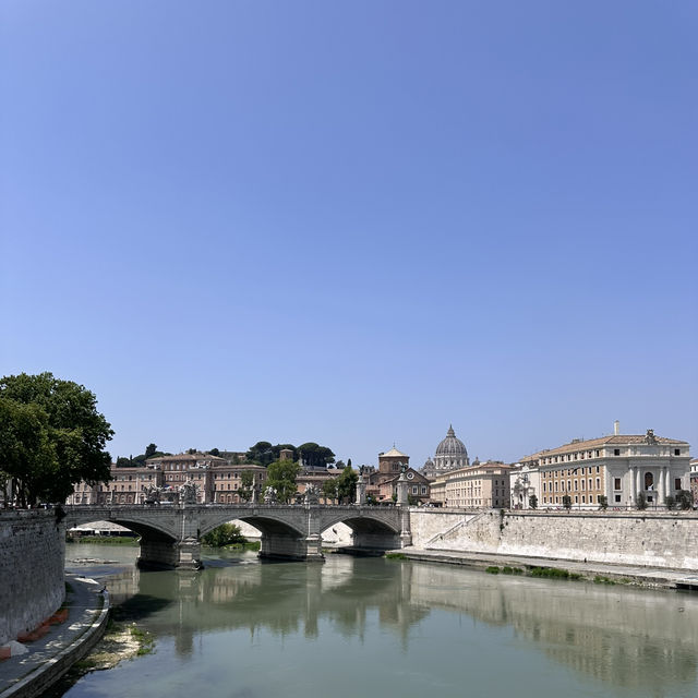 Ponte Sant’Angelo – The Iconic Bridge of Rome with Stunning Views