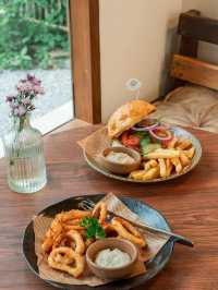 🌻🌾Blooming  hut cafe 🍃