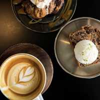 🕰️ Honest Coffee & Service