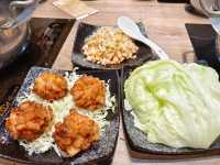 孫太太。私料。慢火鍋-桃園總店 ，帝王蟹吃到飽