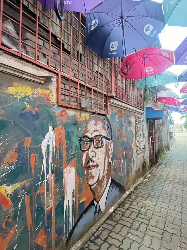 🌙 Terengganu Nights: Lanterns, Murals & a Seaside Breeze 🏮🌊