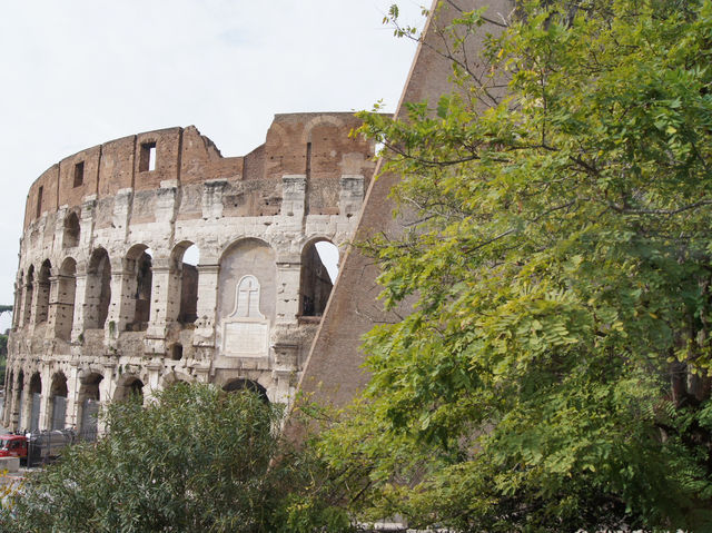 🏛️ Walking with Legends – The Colosseum of Rome